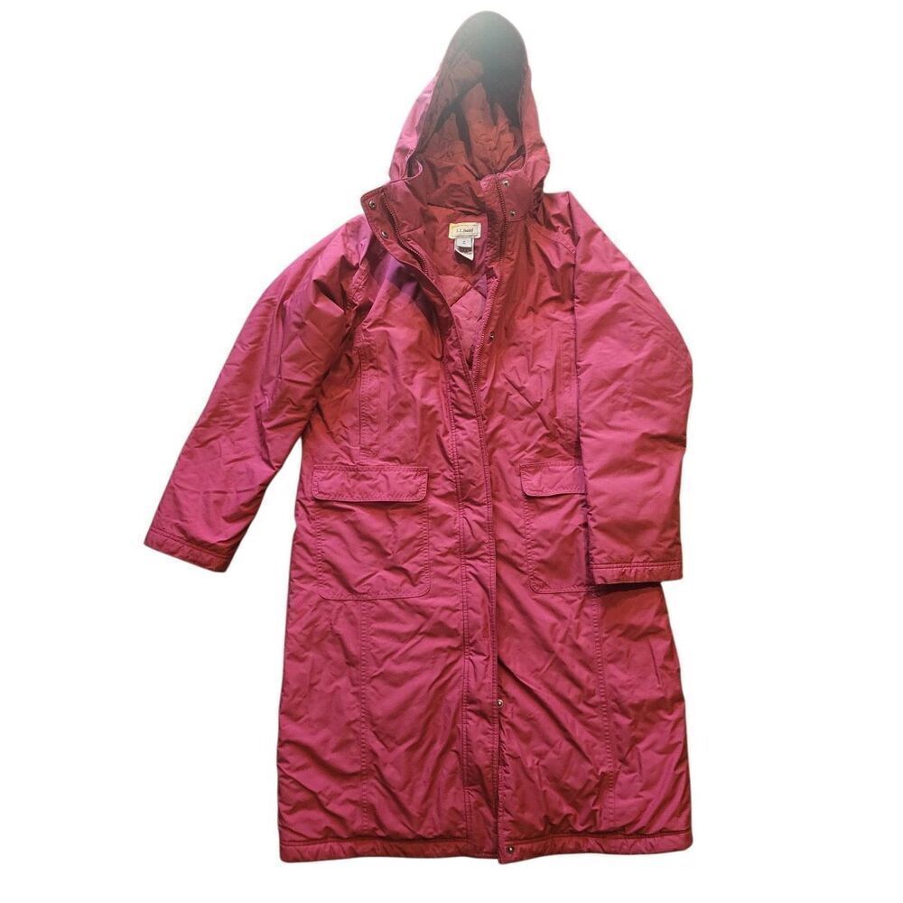L.L. Bean Parka Women's Medium Red Thinsulate Warm Quilted Hooded Long Coat